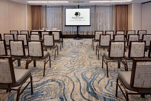 DoubleTree by Hilton Chicago Magnificent Mile - image 34