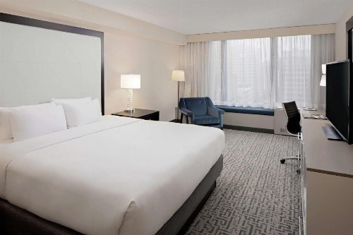 DoubleTree by Hilton Chicago Magnificent Mile - image 43