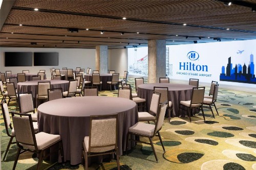 Hilton Chicago O'Hare Airport - image 32