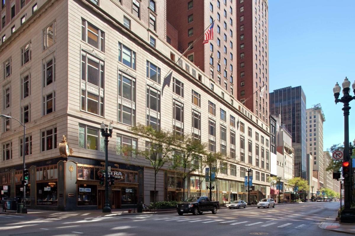 The Palmer House Hilton - main image
