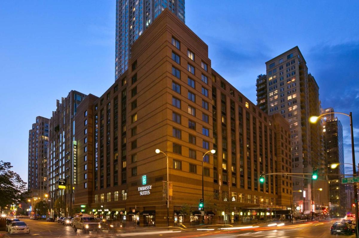Embassy Suites Chicago - Downtown - image 2