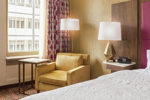 Hampton Inn Majestic Chicago Theatre District - image 22