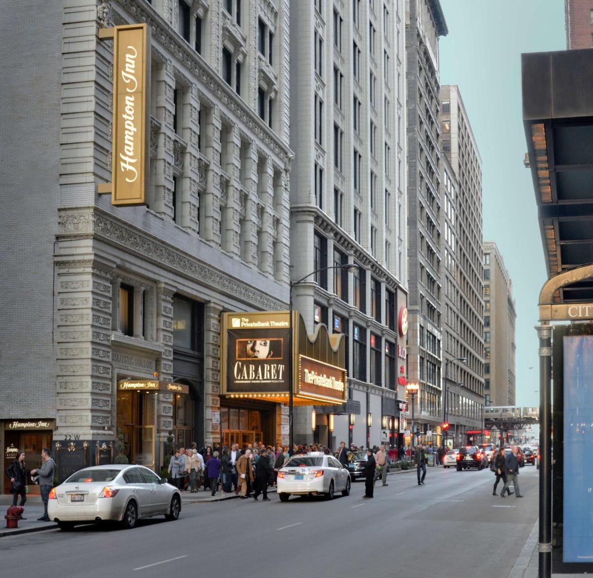 Hampton Inn Majestic Chicago Theatre District - image 5