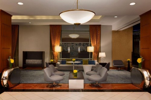 Hilton Chicago Magnificent Mile Suites - image 3