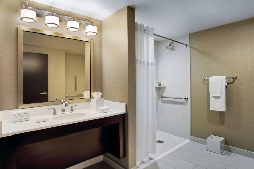 Hilton Chicago - image 31