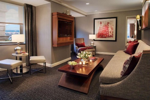 Hilton Chicago - image 36