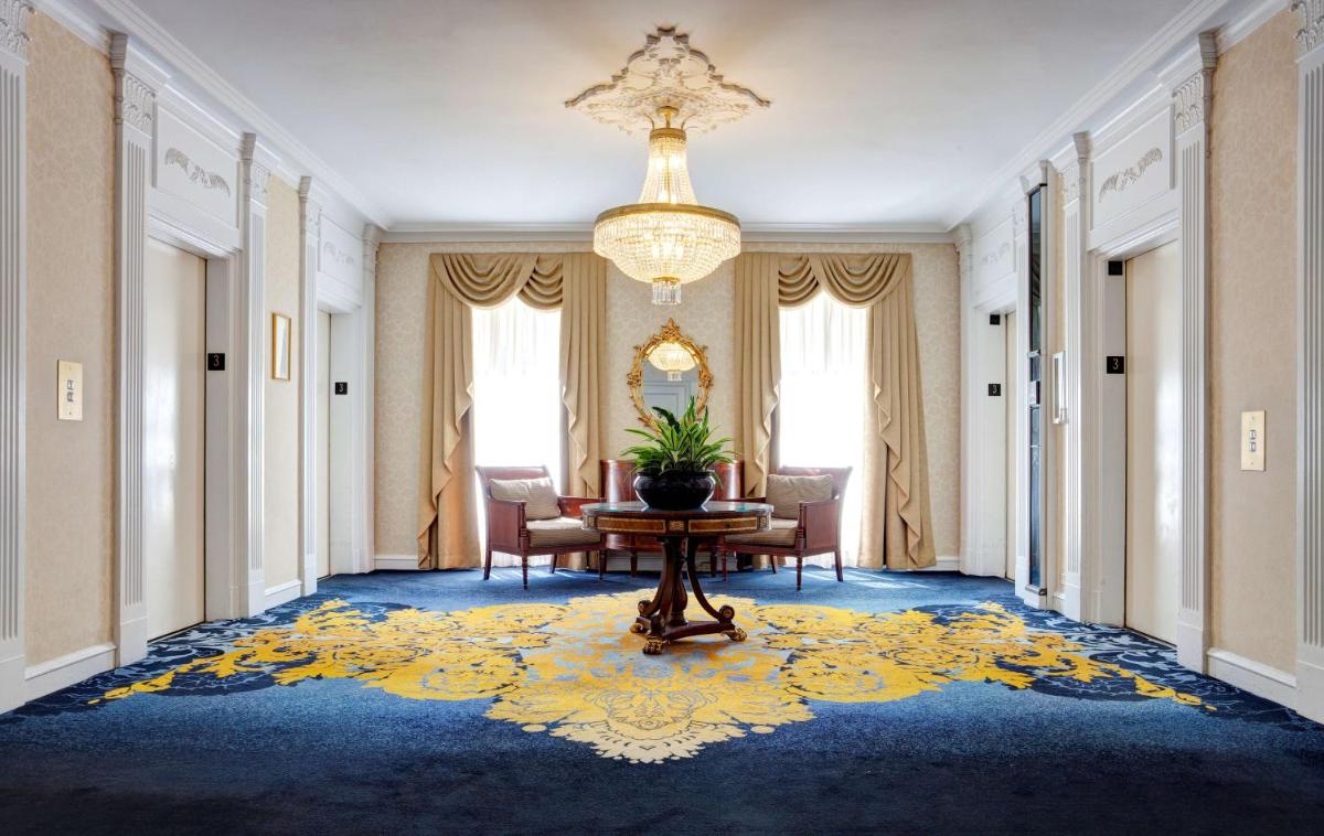 The Drake Hotel - image 3