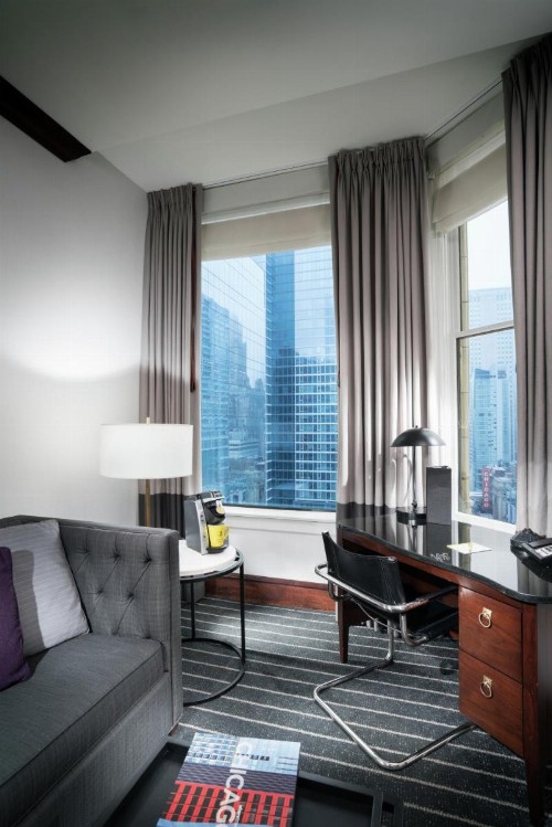 Staypineapple An Iconic Hotel The Loop - image 18