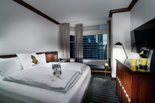 Staypineapple An Iconic Hotel The Loop - image 22