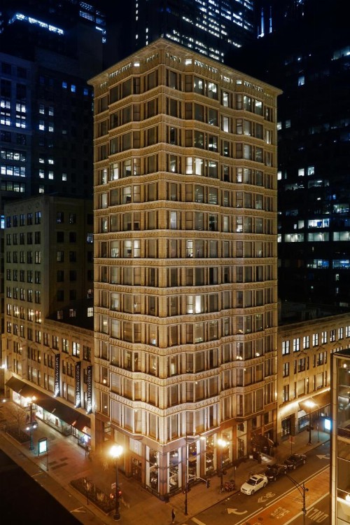 Staypineapple An Iconic Hotel The Loop - image 7