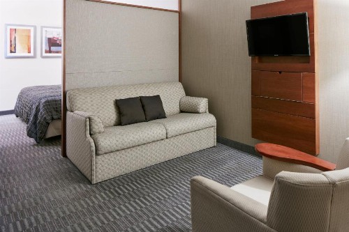 River Hotel - image 44