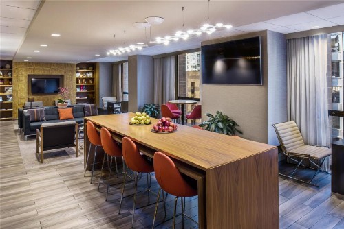 Hyatt Regency Chicago - image 26
