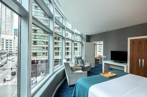 Kinzie Hotel - image 38