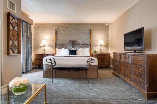 The Whitehall Hotel - image 12