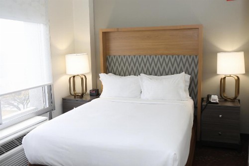 Holiday Inn O'Hare Area an IHG Hotel - image 9