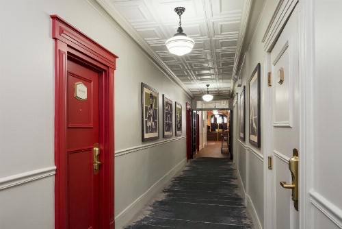 Majestic Hotel - image 23