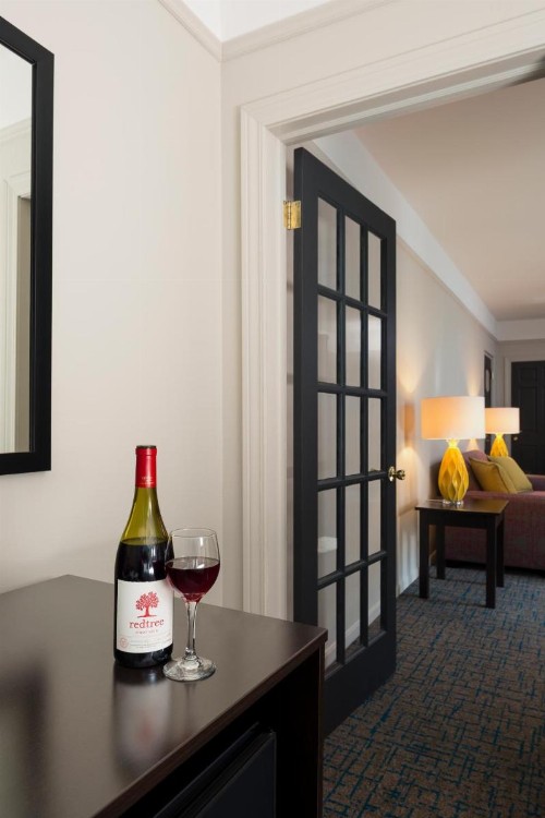 City Suites Hotel - image 25