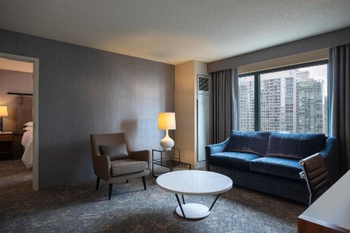 Sheraton Grand Chicago - image 12