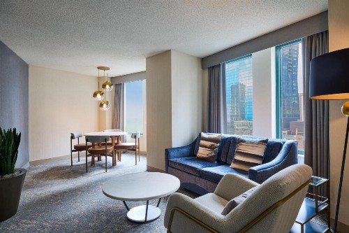 Sheraton Grand Chicago - image 15