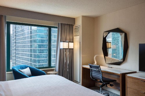 Sheraton Grand Chicago - image 19