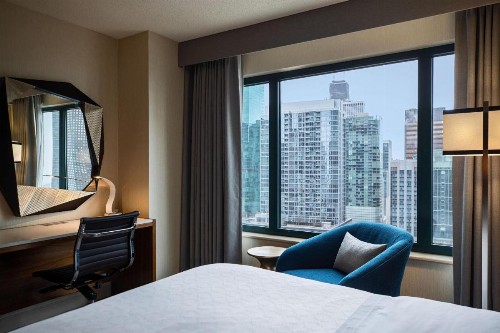 Sheraton Grand Chicago - image 21