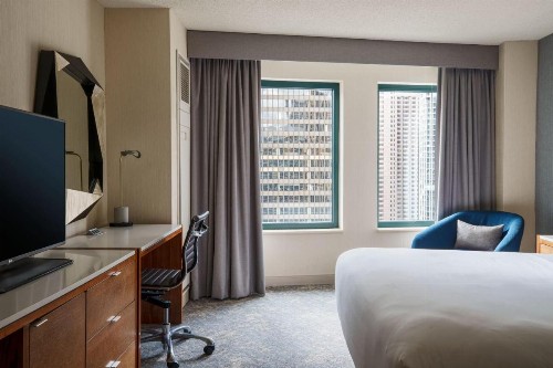 Sheraton Grand Chicago - image 22