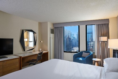 Sheraton Grand Chicago - image 32