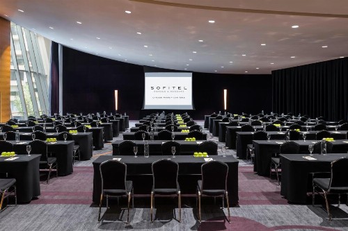 Sofitel Chicago Magnificent Mile - image 29
