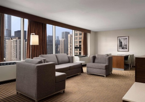 Hampton Inn Chicago Downtown/Magnificent Mile - image 4