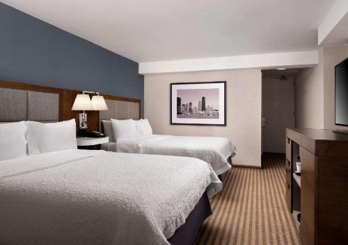 Hampton Inn Chicago Downtown/Magnificent Mile - image 7