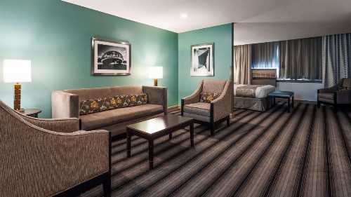 Best Western River North Hotel - image 10