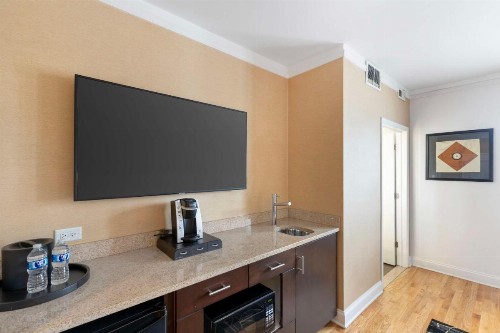 BEST WESTERN PLUS Hawthorne Terrace Hotel - image 16