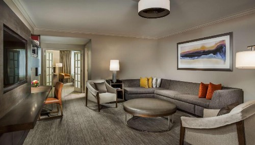 Hyatt Centric Chicago Magnificent Mile - image 23