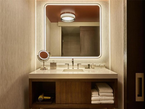 Hyatt Centric Chicago Magnificent Mile - image 37