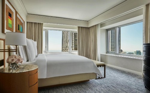 Four Seasons Chicago - image 26
