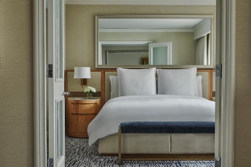 Four Seasons Chicago - image 28