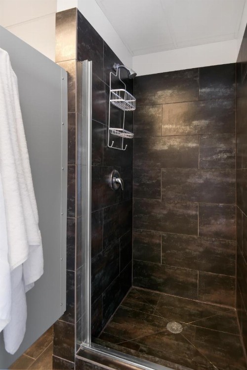 Chicago Getaway Hostel - image 11