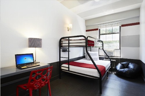 Chicago Getaway Hostel - image 47