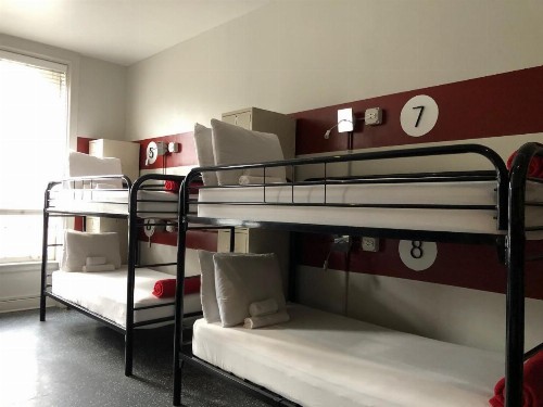 Chicago Getaway Hostel - image 50
