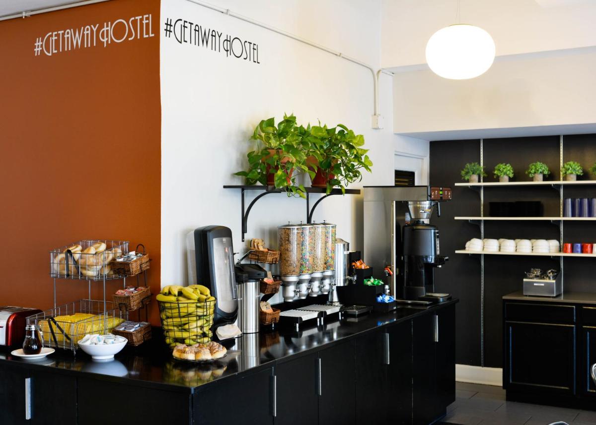 Chicago Getaway Hostel - image 6