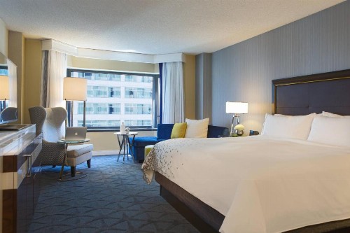 Renaissance Chicago Downtown Hotel - image 18