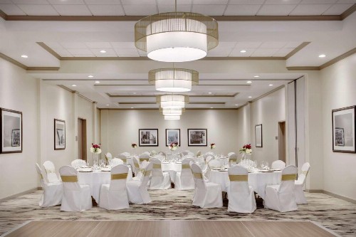 DoubleTree by Hilton Chicago Midway Airport IL - image 29