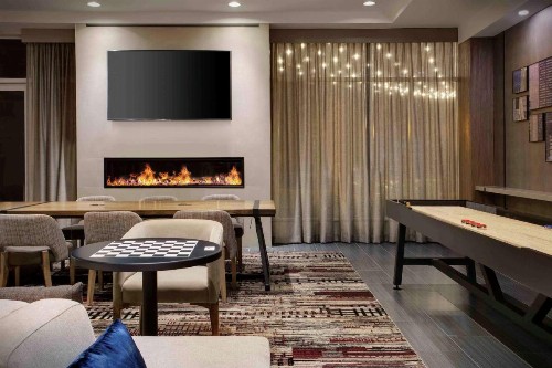 DoubleTree by Hilton Chicago Midway Airport IL - image 5