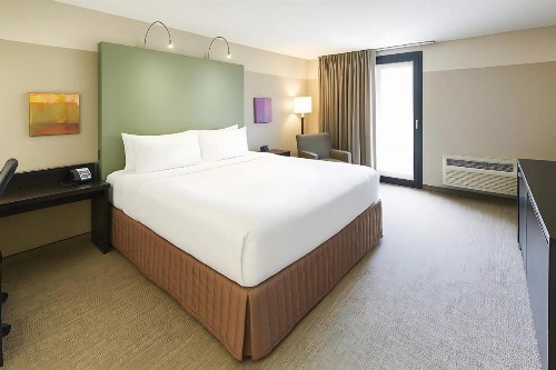 Crowne Plaza - Chicago West Loop an IHG Hotel - image 44