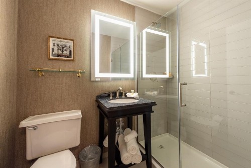 Claridge House - image 35