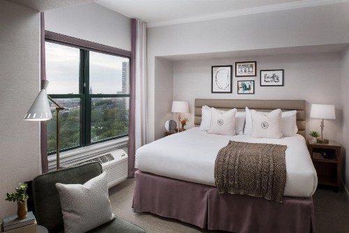 Claridge House - image 37