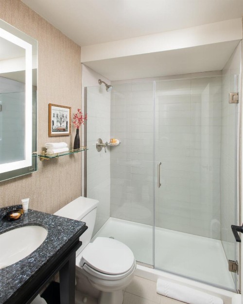 Claridge House - image 41