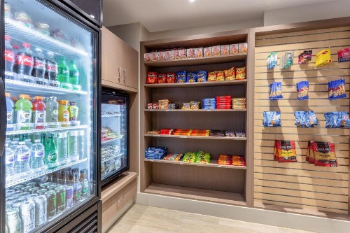 Holiday Inn Express & Suites Chicago-Midway Airport an IHG Hotel - image 6