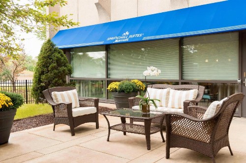 SpringHill Suites by Marriott Chicago O'Hare - image 6