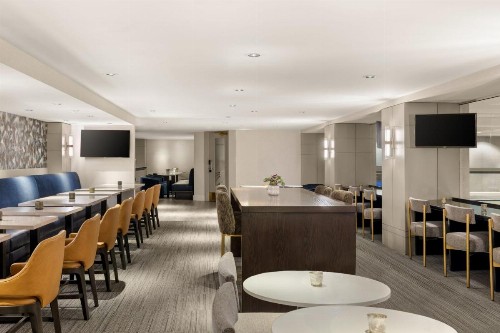 Chicago Marriott Downtown Magnificent Mile - image 8
